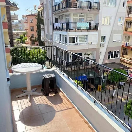 Aparthotel Respect *