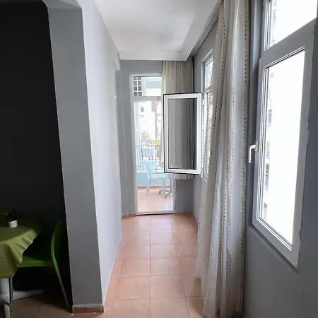 Respect Aparthotel *